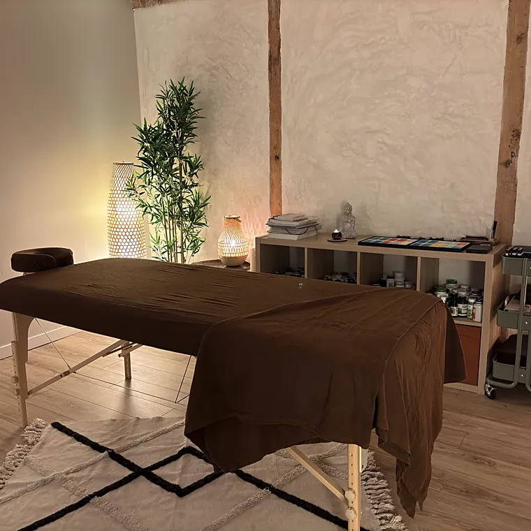 La table de massage dressée